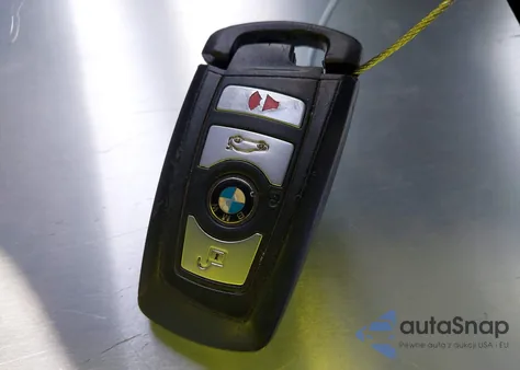 2013 BMW 528I из США, поврежденный, VIN WBAXG5C57DDY30615